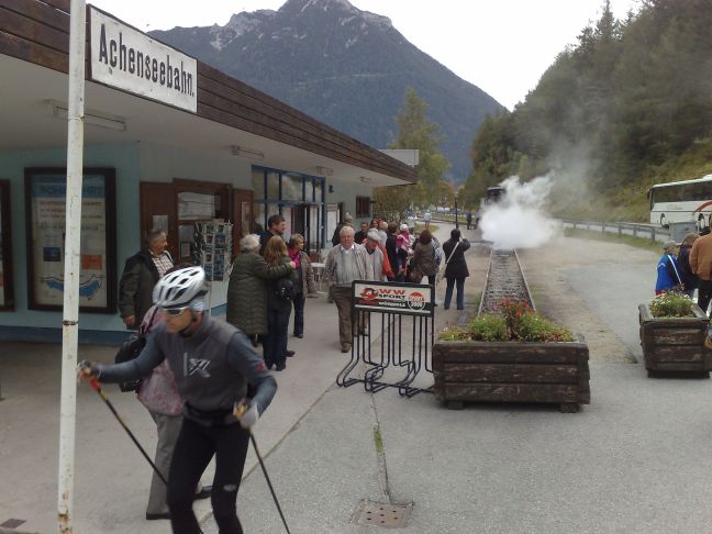 Nach der Ankunft mit der Bahn in Seespitz